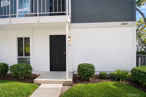 $419,000 | 2849 South Fairview Street, Unit C, Santa Ana, CA 92704