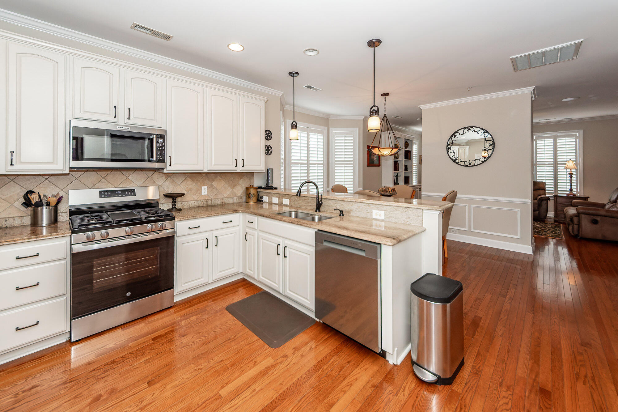 3548 Bagley Drive Mount Pleasant, SC 29466 - Photo 7 of 40 24.Bagley