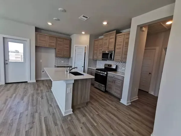$1,950 | 118 Dedina Drive, Georgetown, TX 78626
