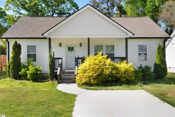 $264,900 | 240 Stone Avenue, Woodruff, SC 29388