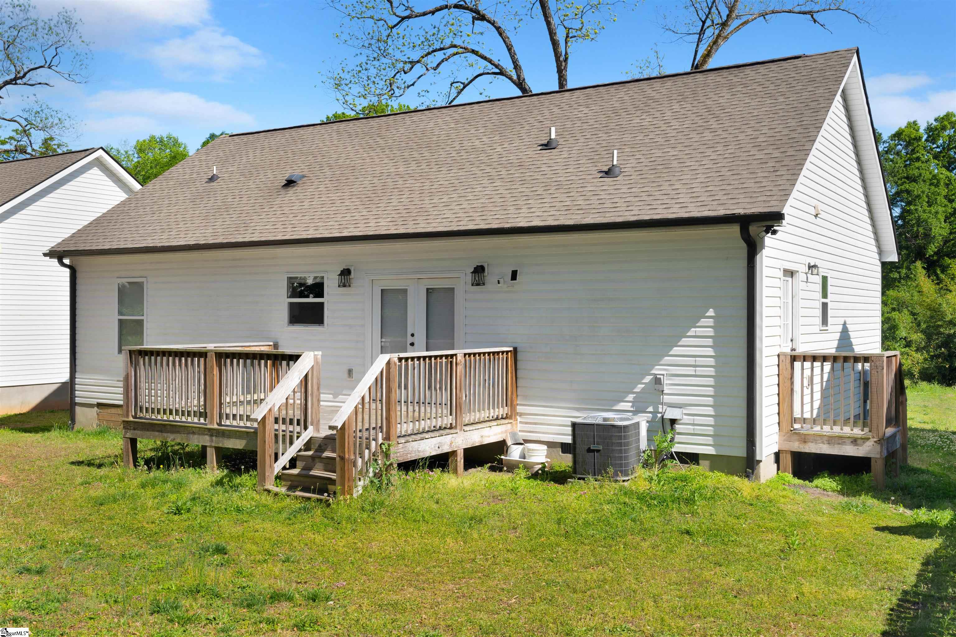 240 Stone Avenue Woodruff, SC 29388 - Photo 11 of 14