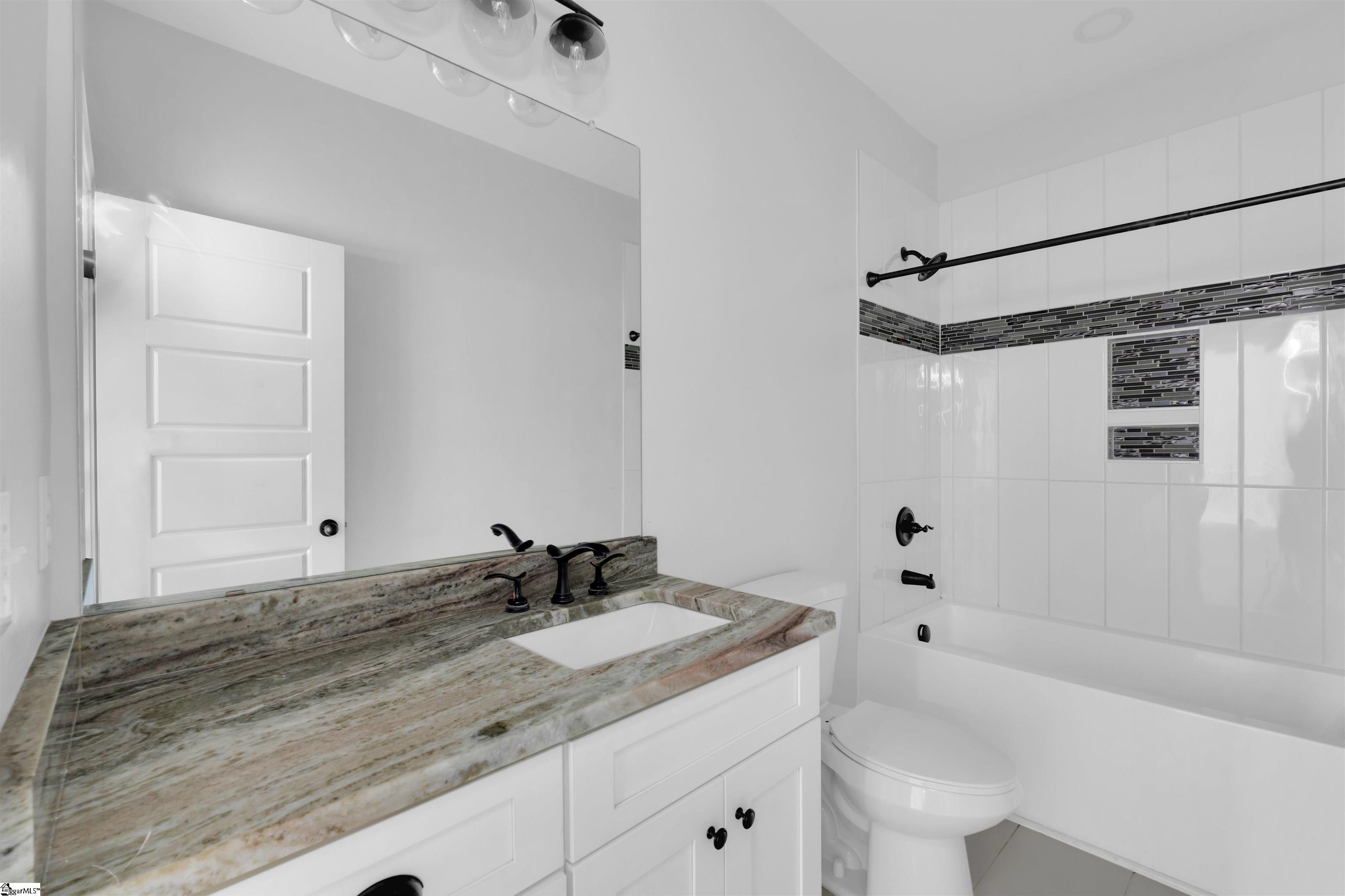 240 Stone Avenue Woodruff, SC 29388 - Photo 9 of 14