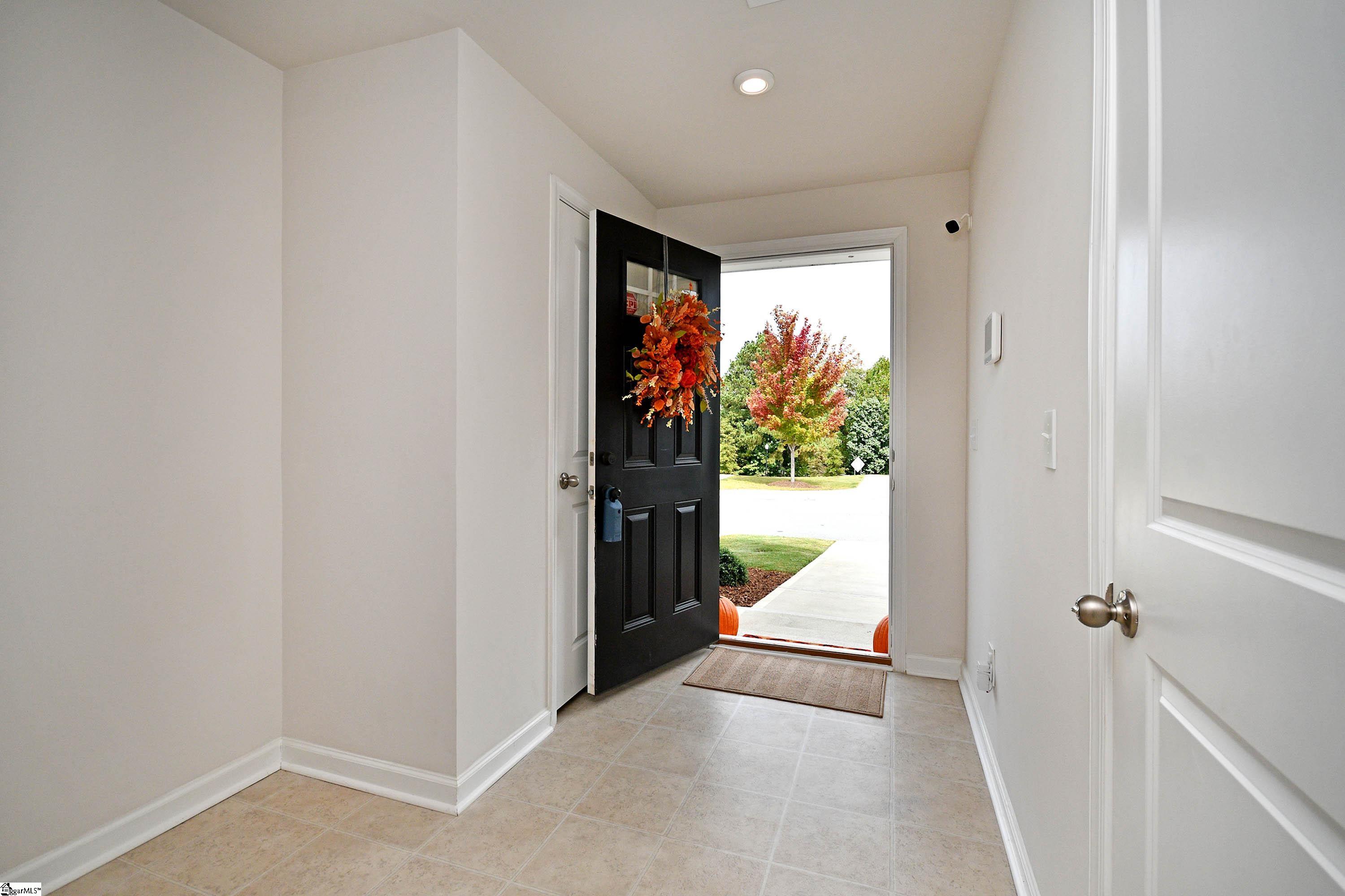 410 Brookshade Way Simpsonville, SC 29680 - Photo 4 of 32