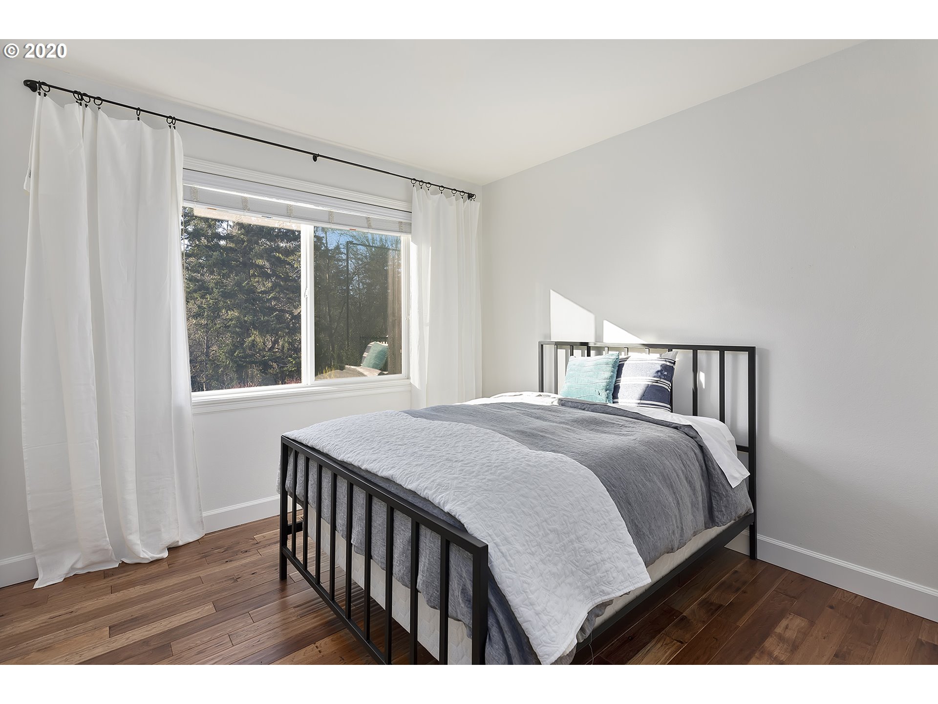 28571 Southwest Cascade Loop Wilsonville, OR 97070 - Photo 15 of 32 Gallery Image 15