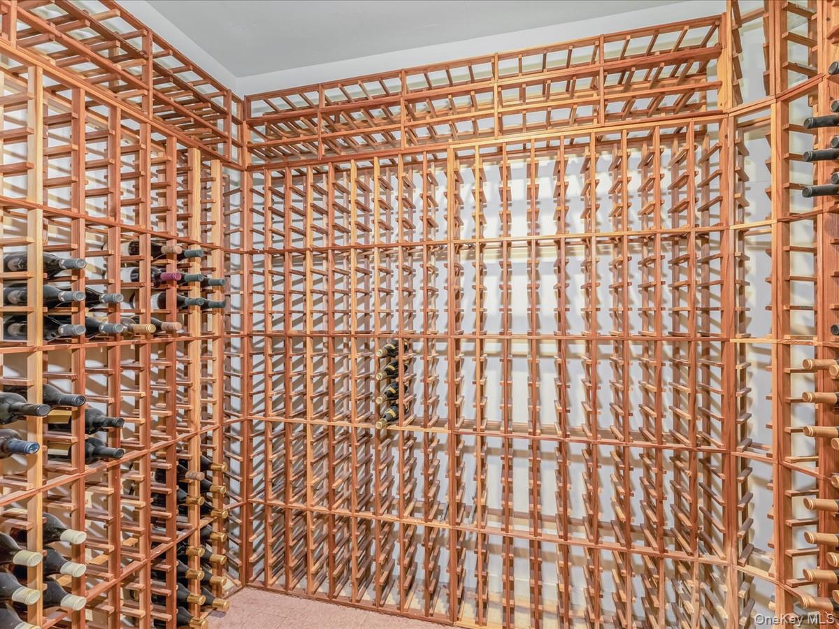 54 Harvard Road, Unit 54 Manhasset, NY 11030 - Photo 40 of 48 a close up of a curtain