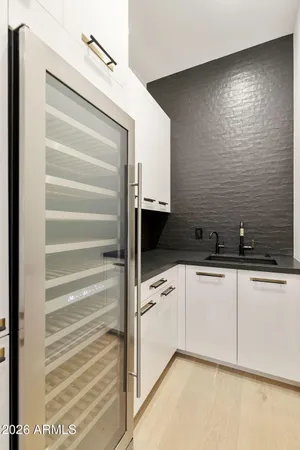 $2,400,000 | 3035 East Coolidge Street, Phoenix, AZ 85016