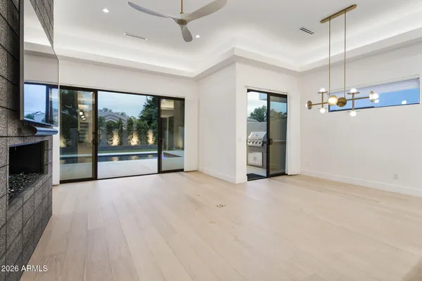 $2,400,000 | 3035 East Coolidge Street, Phoenix, AZ 85016