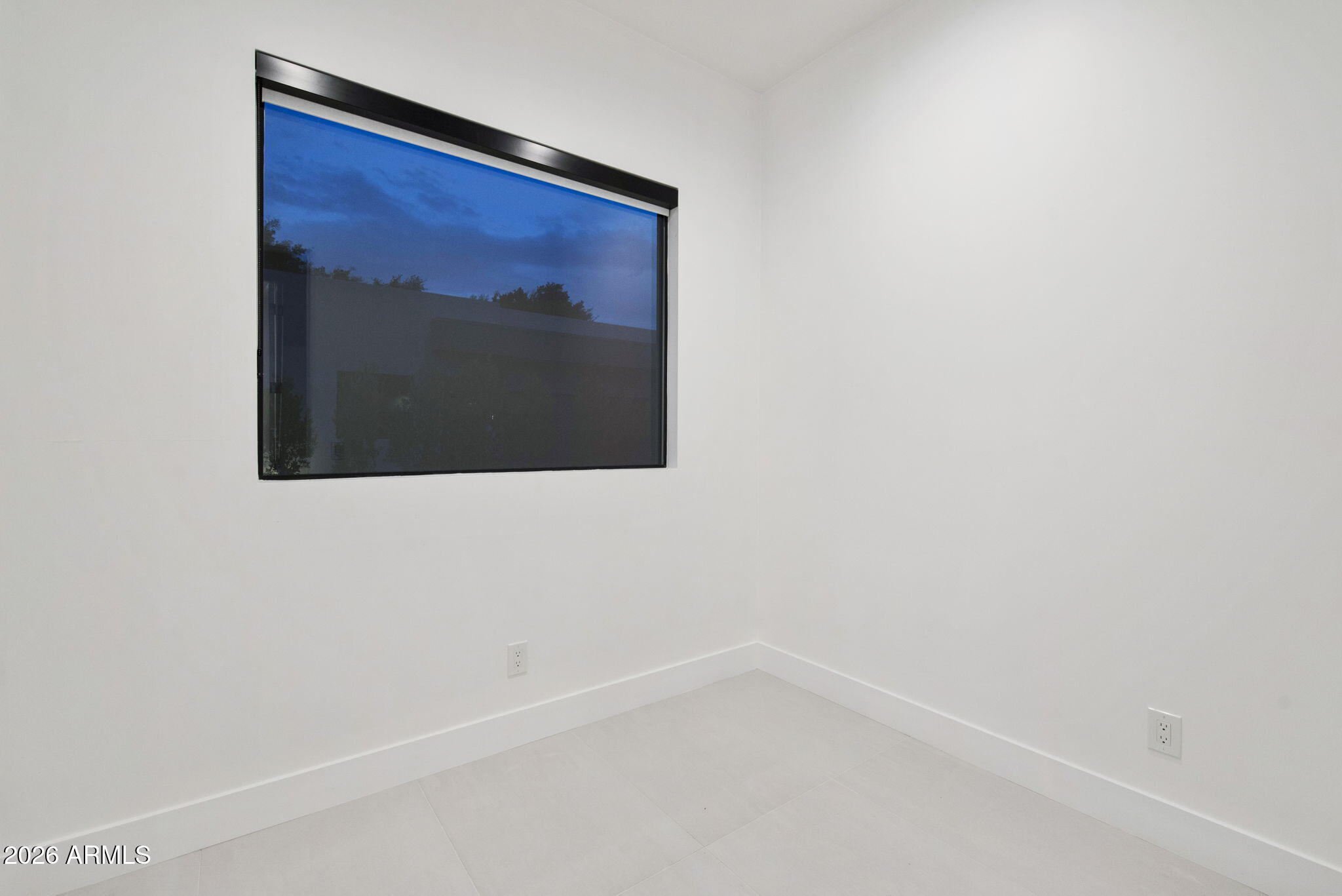 3035 East Coolidge Street Phoenix, AZ 85016 - Photo 36 of 40 a view of a small window