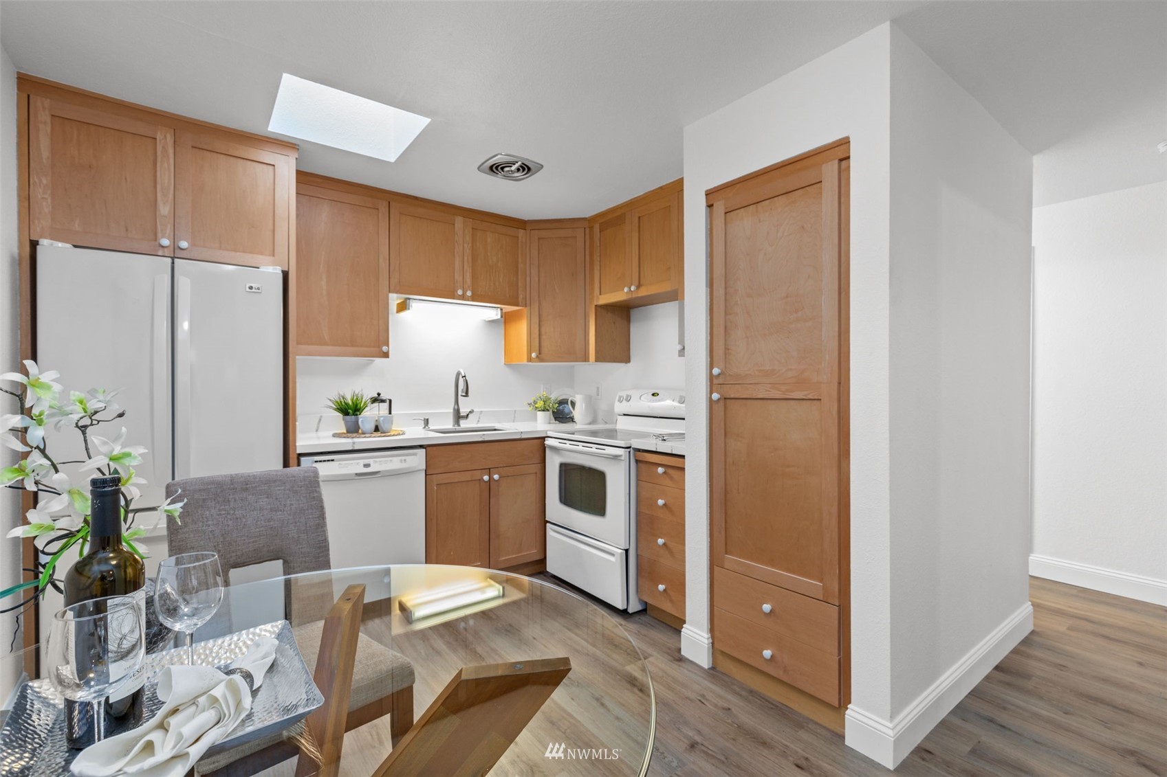 4308 Northeast Sunset Boulevard, Unit AA2 Renton, WA 98059 - Photo 8 of 28 Gallery Image 8