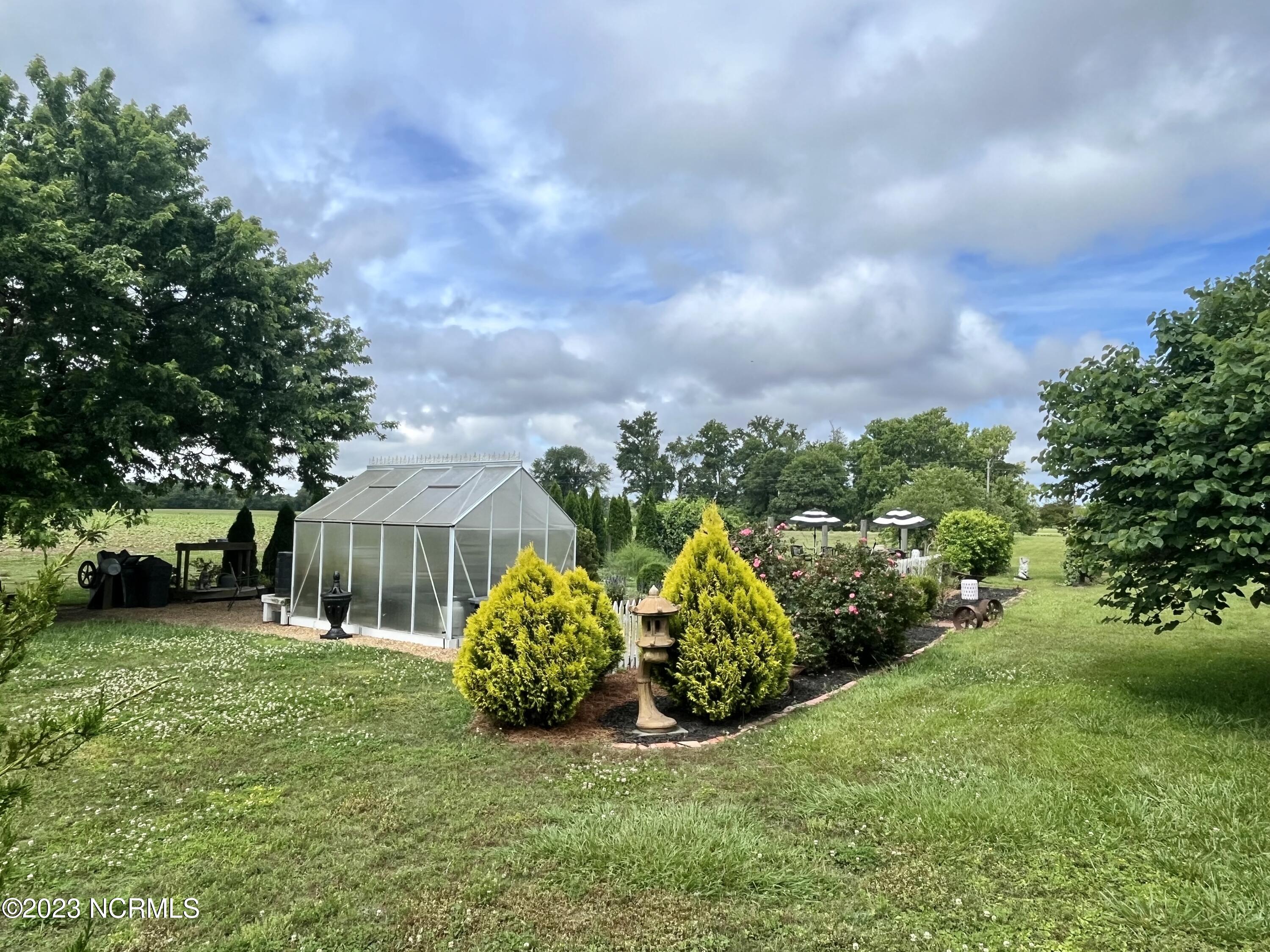 142 Drewery Road Como, NC 27818 - Photo 91 of 113 Beautiful gardens!