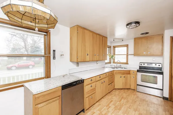 $235,000 | 618 4th Street South, Casselton, ND 58012