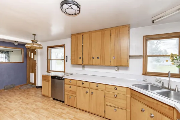 $235,000 | 618 4th Street South, Casselton, ND 58012