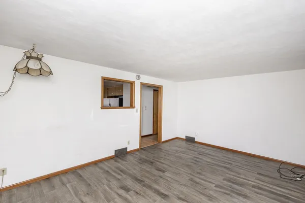 $235,000 | 618 4th Street South, Casselton, ND 58012