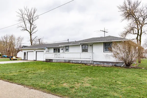 $235,000 | 618 4th Street South, Casselton, ND 58012