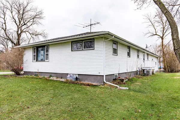 $235,000 | 618 4th Street South, Casselton, ND 58012