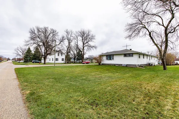 $235,000 | 618 4th Street South, Casselton, ND 58012