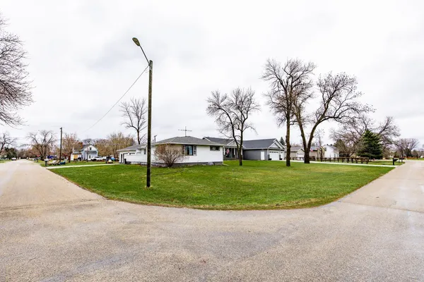 $235,000 | 618 4th Street South, Casselton, ND 58012