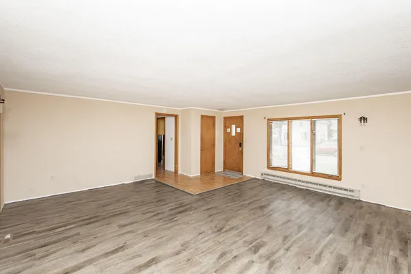 $235,000 | 618 4th Street South, Casselton, ND 58012