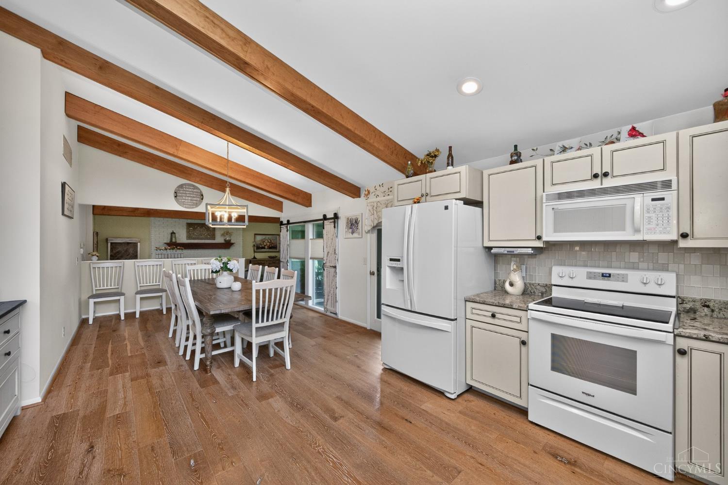 3078 Ebenezer Road Cincinnati, OH 45233 - Photo 14 of 51