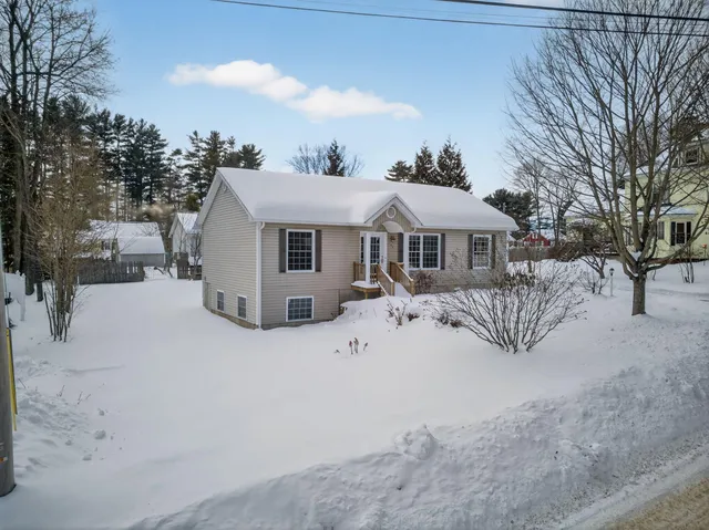 $299,900 | 44 West Bates Street, Auburn, ME 04210