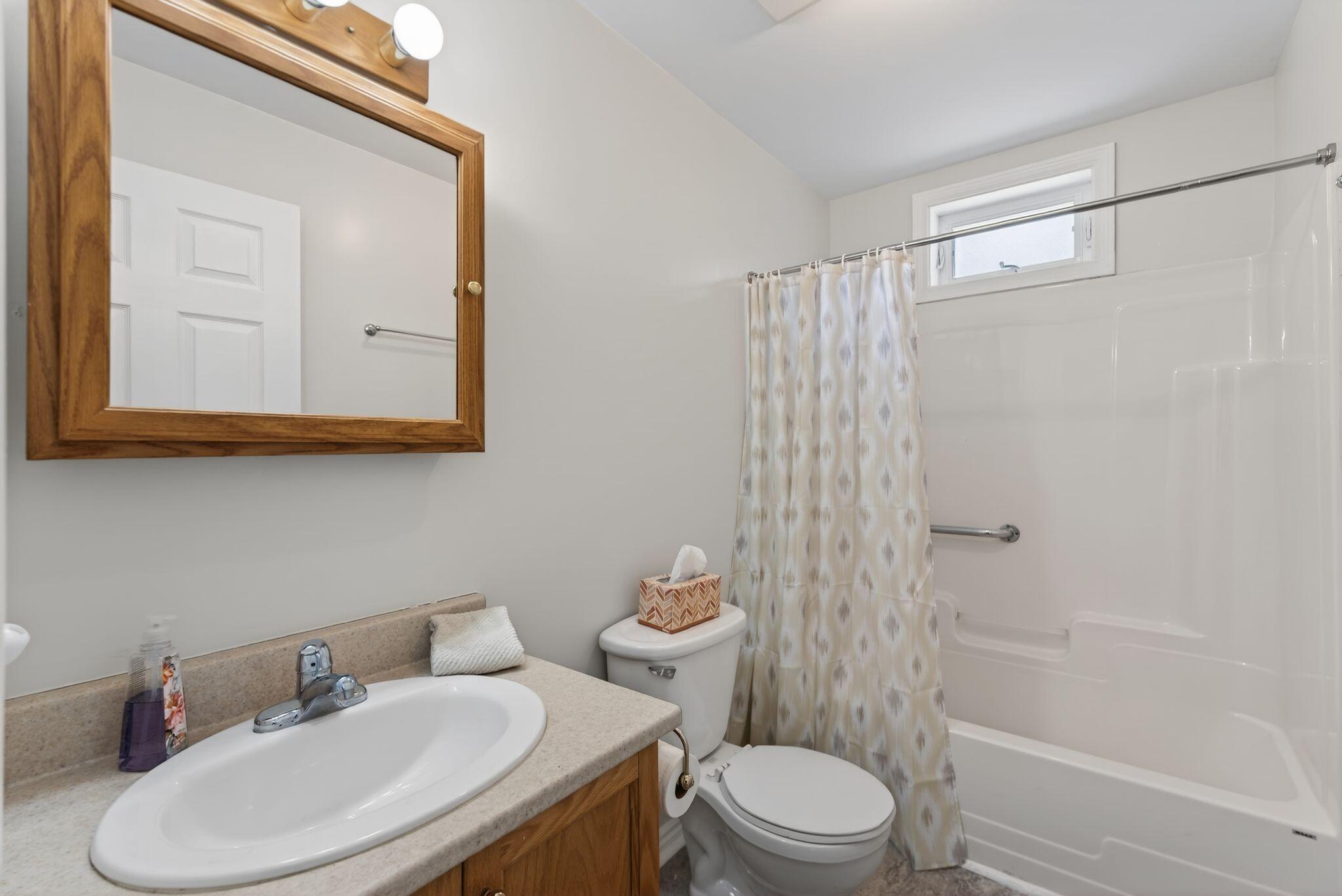 44 West Bates Street Auburn, ME 04210 - Photo 29 of 54 24_DSC07005