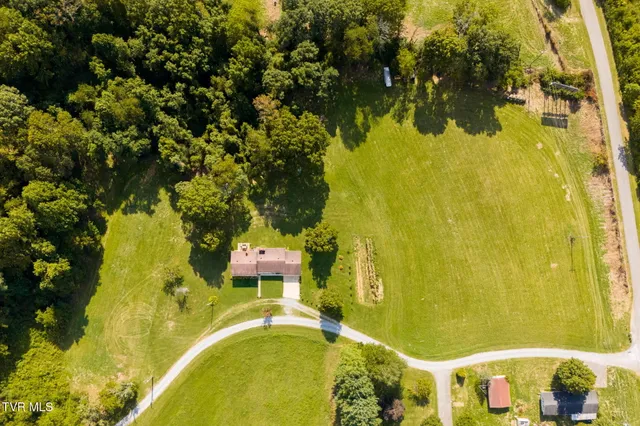 $475,000 | 19418 Brandywine Road, Bristol, VA 24202