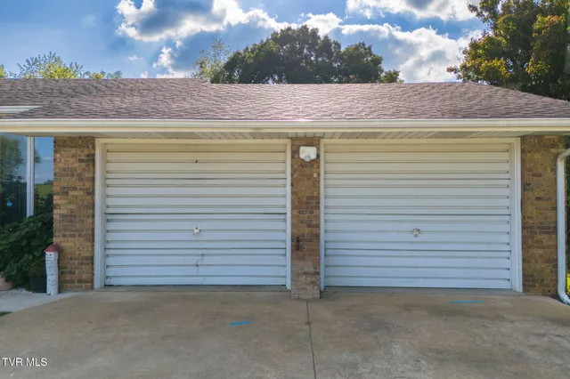 $475,000 | 19418 Brandywine Road, Bristol, VA 24202