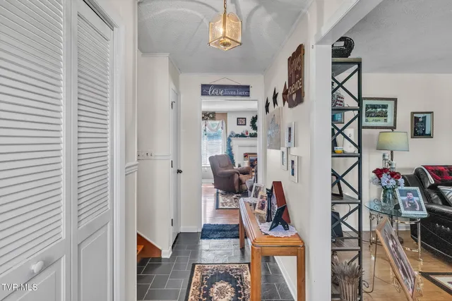 $475,000 | 19418 Brandywine Road, Bristol, VA 24202