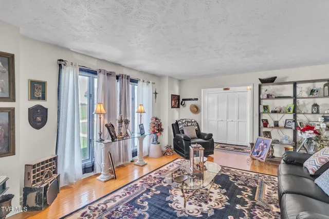 $475,000 | 19418 Brandywine Road, Bristol, VA 24202