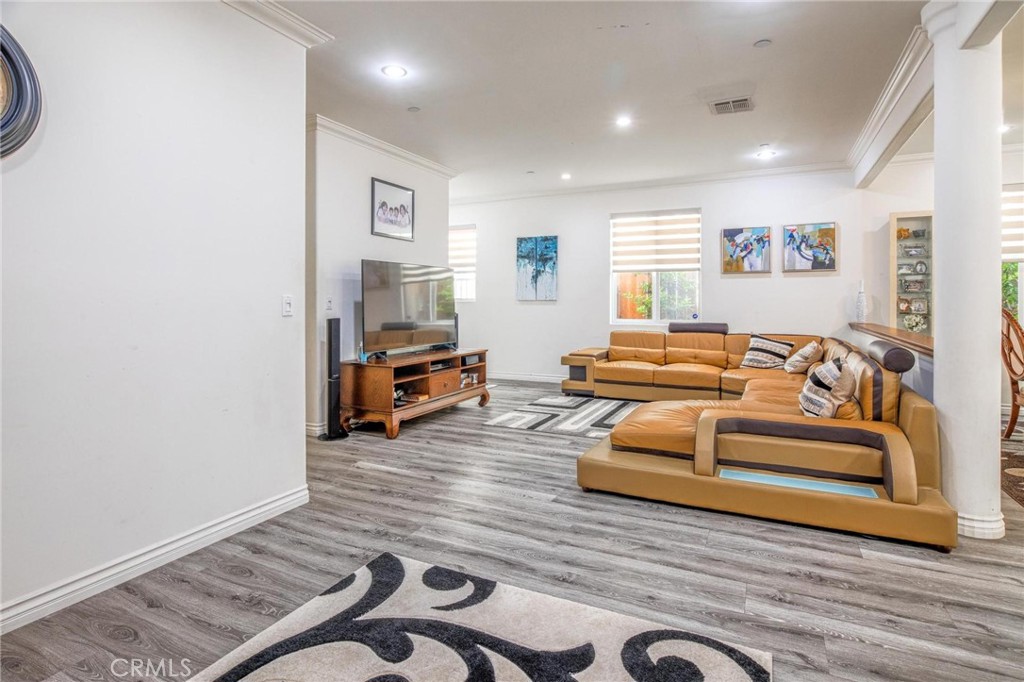 12385 Osborne Street, Unit 2 Pacoima, CA 91331 - Photo 12 of 60