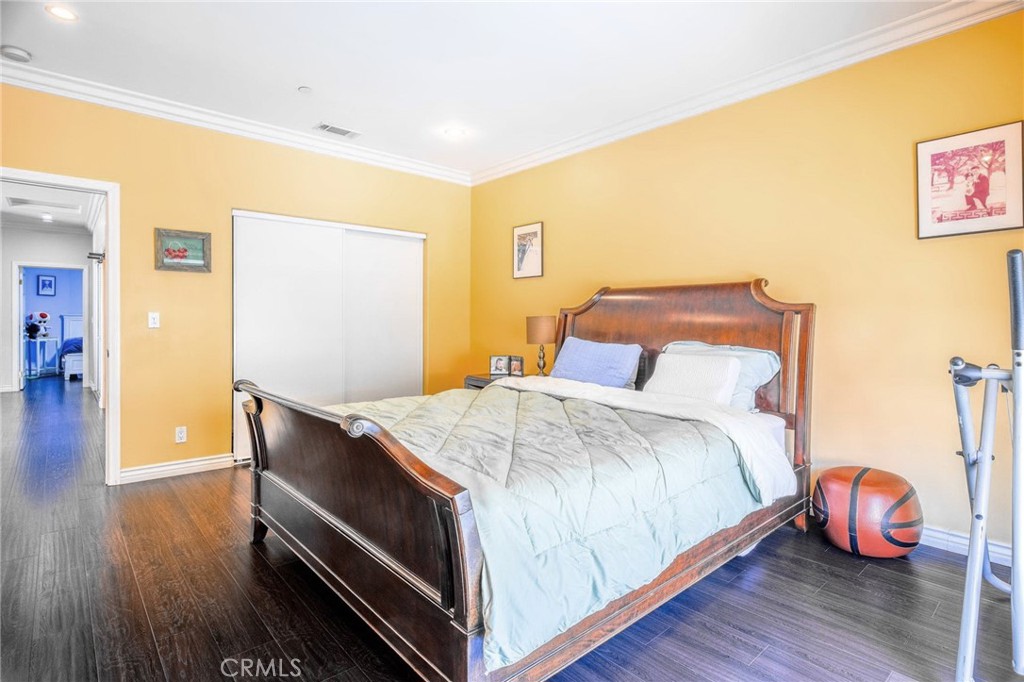 12385 Osborne Street, Unit 2 Pacoima, CA 91331 - Photo 32 of 60