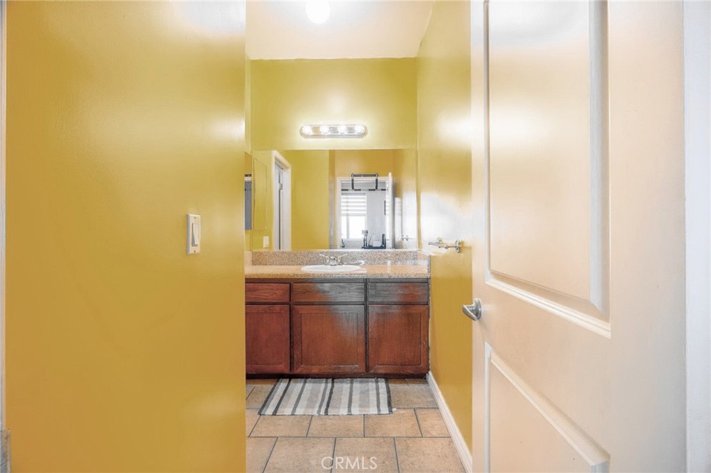 12385 Osborne Street, Unit 2 Pacoima, CA 91331 - Photo 44 of 60