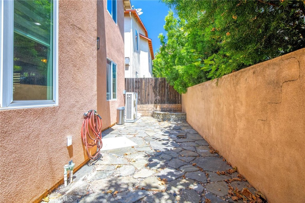 12385 Osborne Street, Unit 2 Pacoima, CA 91331 - Photo 47 of 60