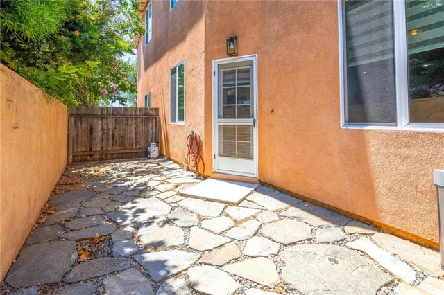 $690,000 | 12385 Osborne Street, Unit 2, Pacoima, CA 91331