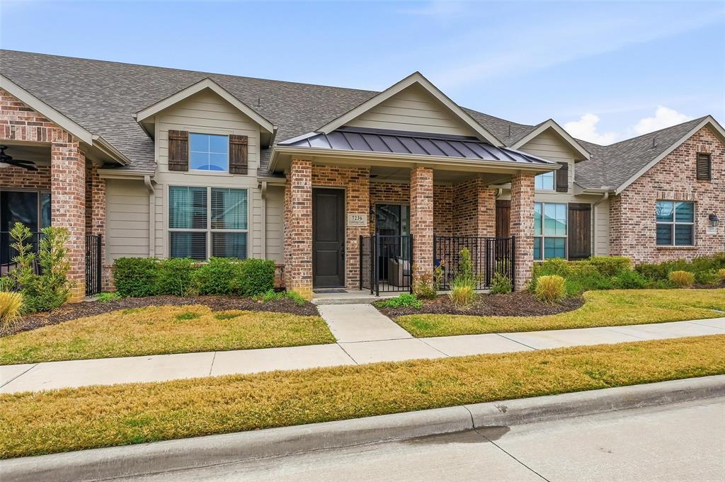 7236 Calistoga Lane Grand Prairie, TX 75054 - Photo 3 of 40 front view of a house with a yard