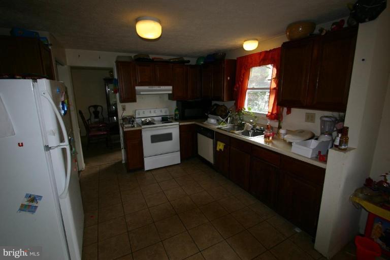 1345 Cavendish Drive Silver Spring, MD 20905 - Photo 17 of 23 Kitchen