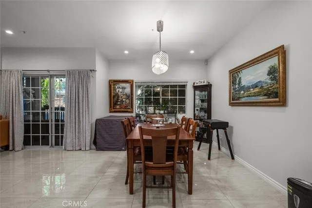 $997,000 | 1245 Grandview Avenue, Unit 4, Glendale, CA 91201