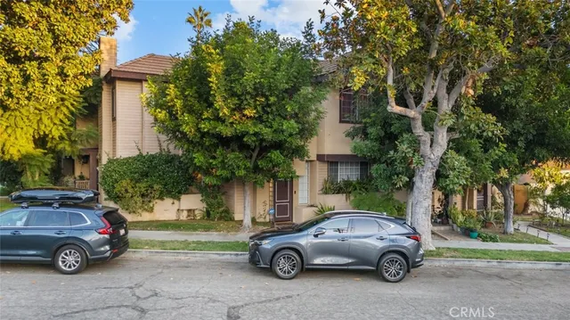 $997,000 | 1245 Grandview Avenue, Unit 4, Glendale, CA 91201