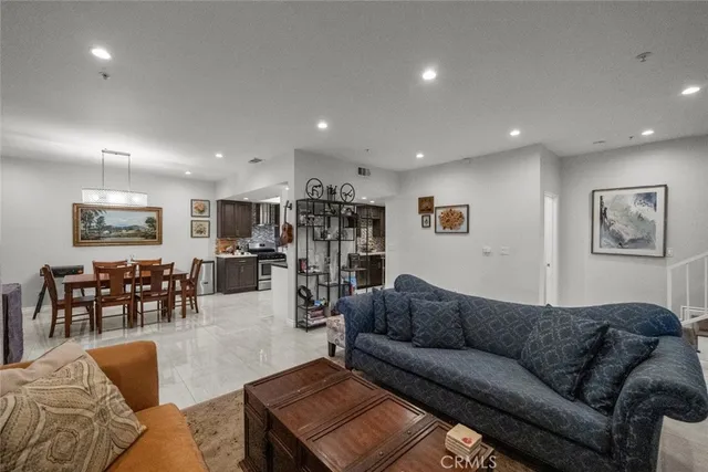 $997,000 | 1245 Grandview Avenue, Unit 4, Glendale, CA 91201