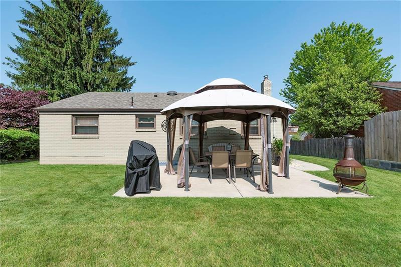 5365 Meadowcrest Road Pittsburgh, PA 15236 - Photo 11 of 25 Gallery Image 11