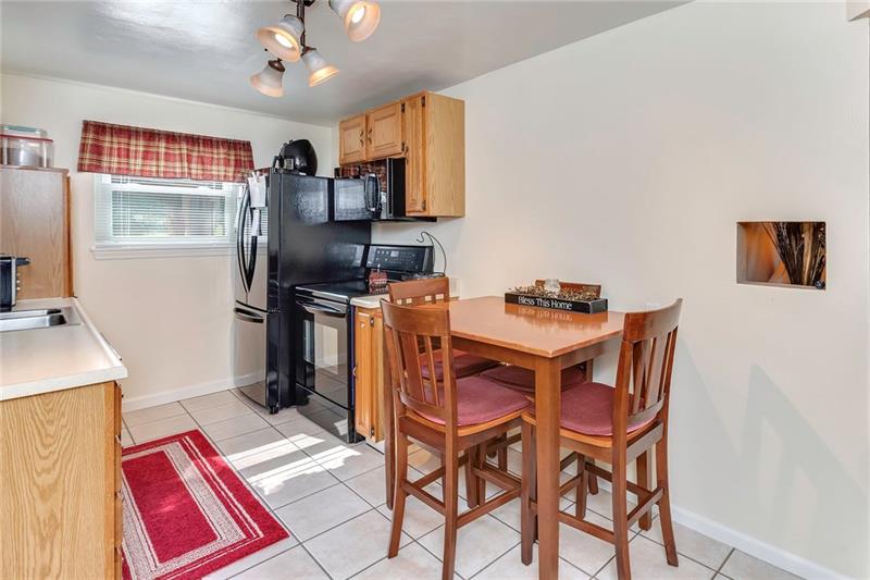 5365 Meadowcrest Road Pittsburgh, PA 15236 - Photo 14 of 25 Gallery Image 14