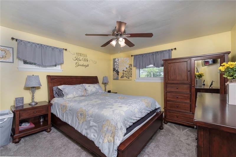 5365 Meadowcrest Road Pittsburgh, PA 15236 - Photo 15 of 25 Master bedroom!
