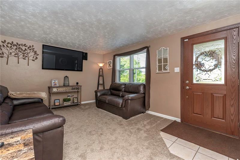 5365 Meadowcrest Road Pittsburgh, PA 15236 - Photo 3 of 25 Gallery Image 3
