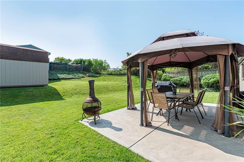 5365 Meadowcrest Road Pittsburgh, PA 15236 - Photo 9 of 25 Gallery Image 9