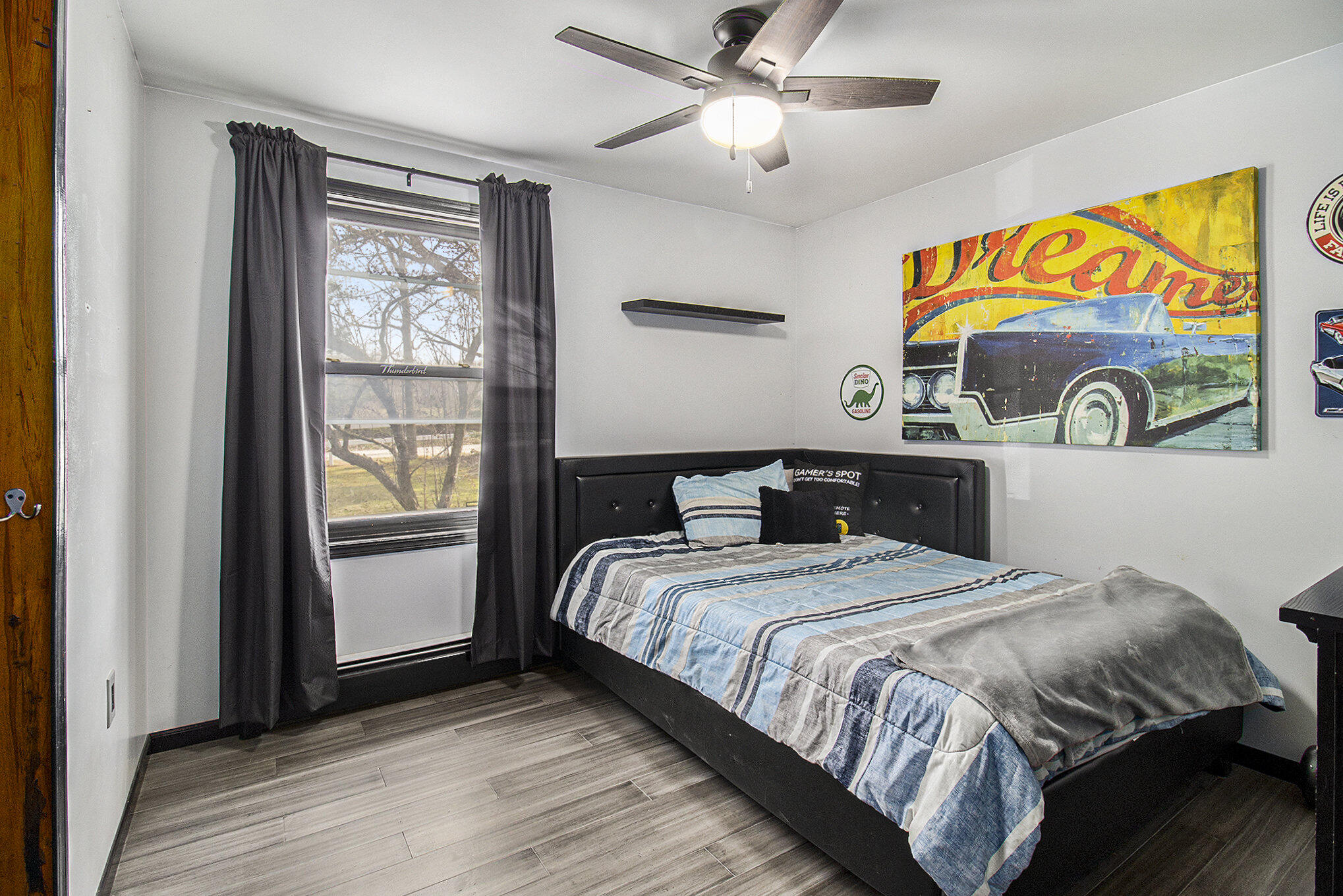 8268 West Deerfield Road Blanchard, MI 49310 - Photo 8 of 28 Bedroom 1