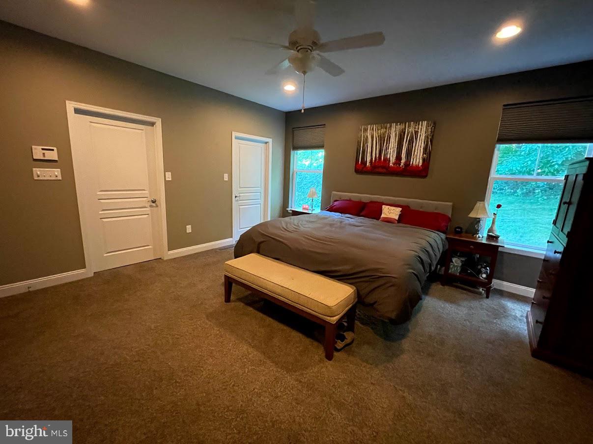 217 Chapel Hill Road Reading, PA 19608 - Photo 19 of 36