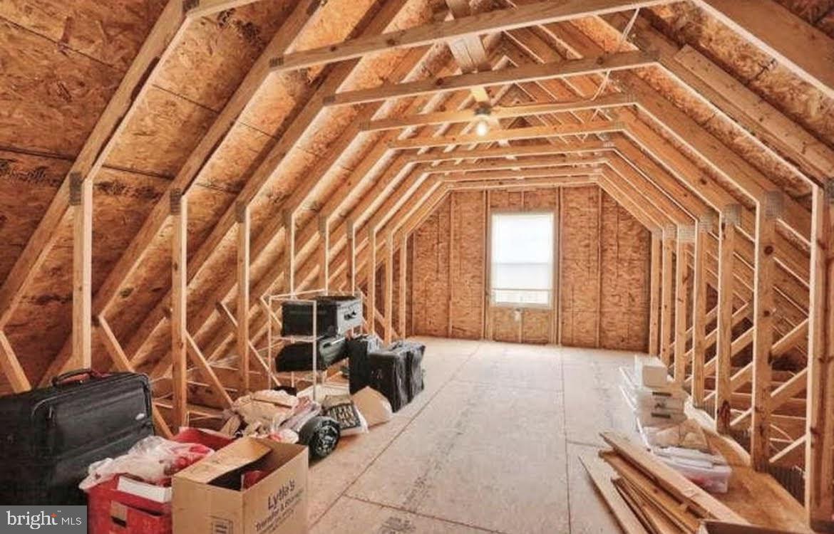 217 Chapel Hill Road Reading, PA 19608 - Photo 30 of 36