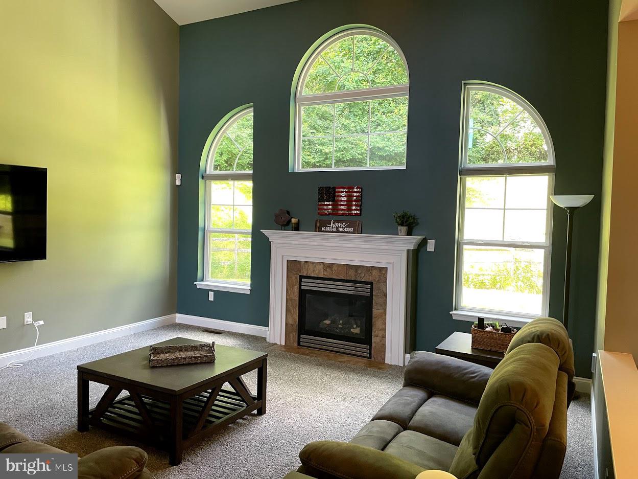 217 Chapel Hill Road Reading, PA 19608 - Photo 5 of 36