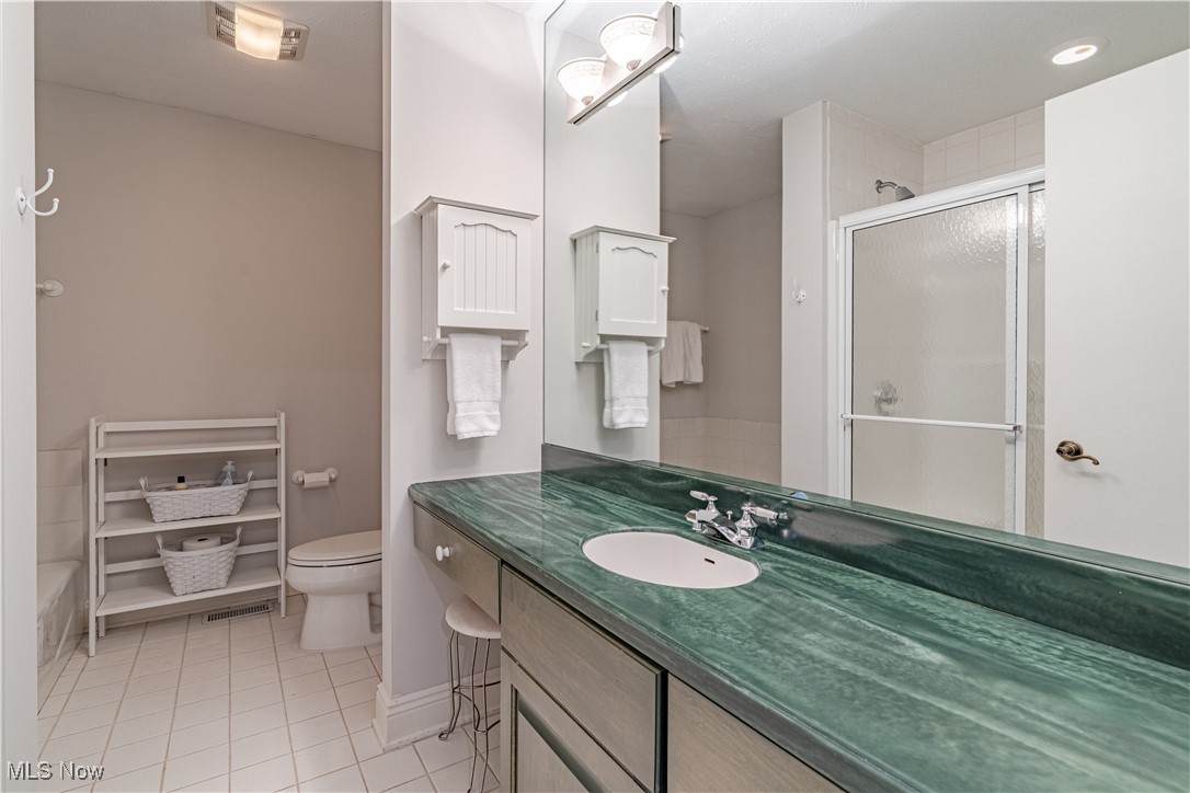 35906 Solon Road Solon, OH 44139 - Photo 36 of 50 Gallery Image 36