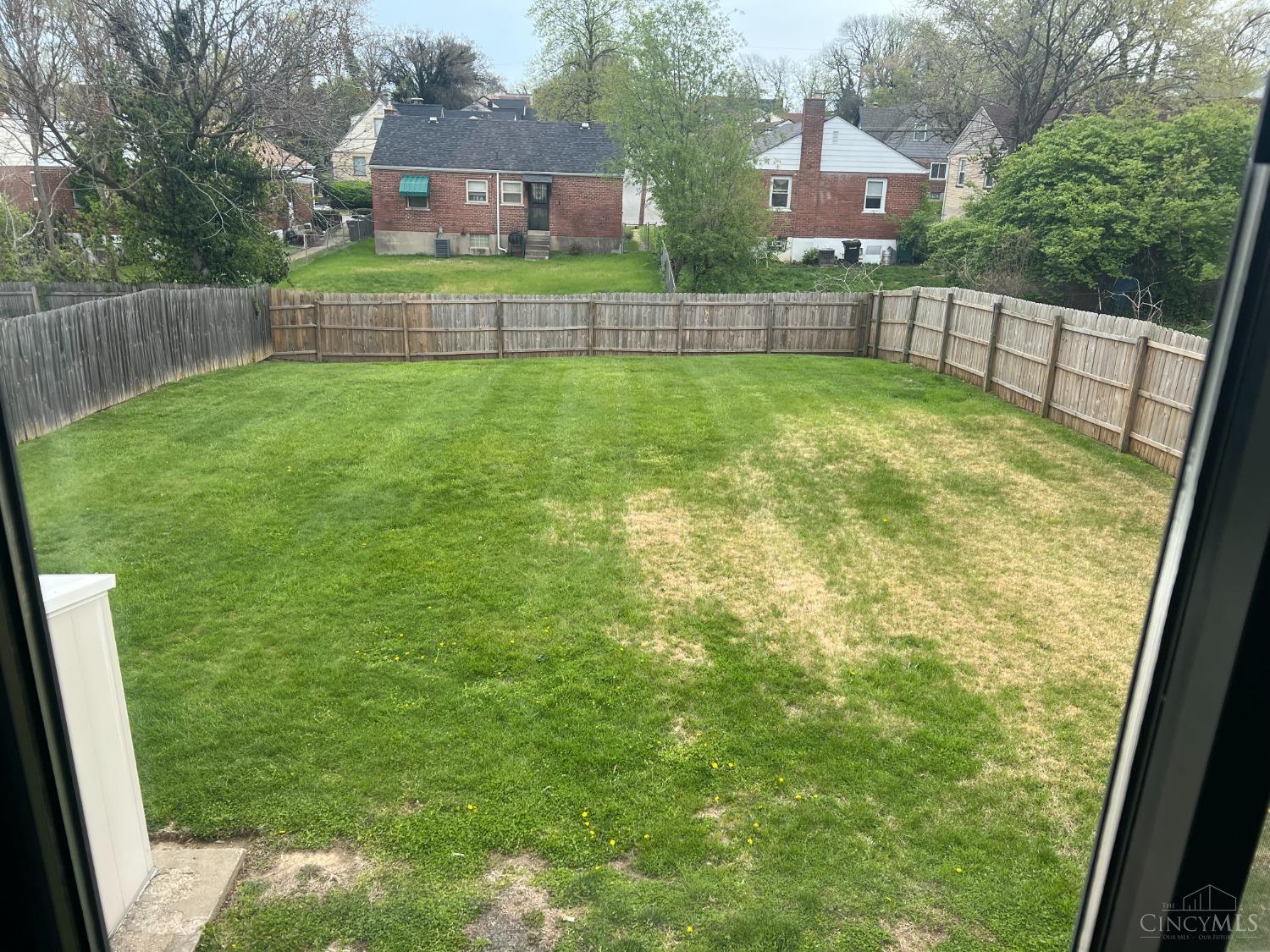 7908 Stillwell Road Cincinnati, OH 45237 - Photo 9 of 22